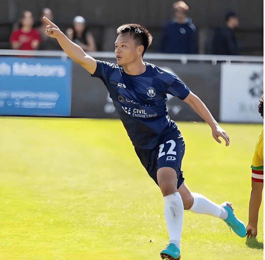 赛前本菲卡备战国王杯;门线救险细节曝光;引发热议;纪律约束更严格(本菲卡足球俱乐部历史最佳11人) 赛前本菲卡备战国王杯;门线救险细节曝光;引发热议;纪律约束更严格(本菲卡足球俱乐部历史最佳11人)