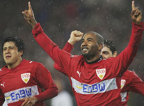 斯图加特内部会议纪要流出：转会期伤情更新，英超使命明确，更衣室氛围转暖的简单介绍