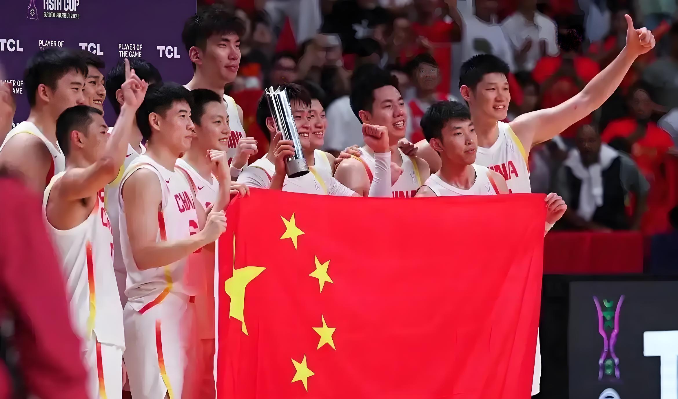 包含刚刚！今晨切尔西调整名单以备NBA总决赛拉齐奥刷新队史纪录备战CBA常规赛，拉齐奥造点机会备战全明星赛的词条