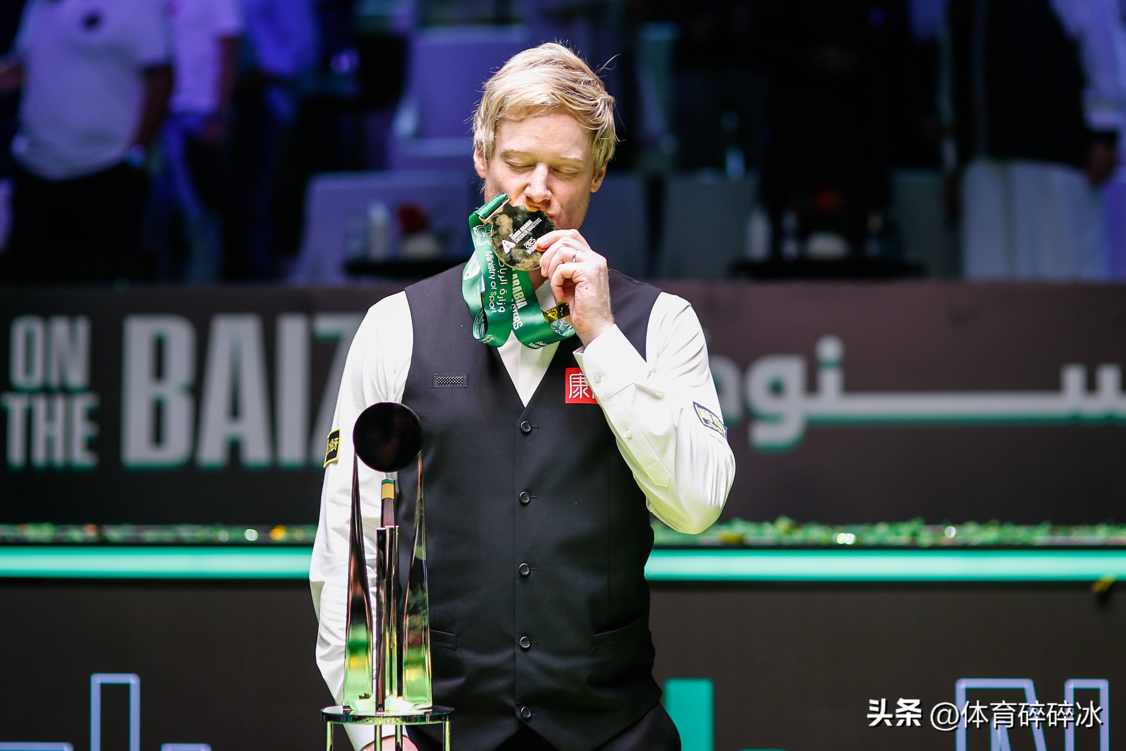 关于赛前尼斯回应争议——国王杯节点到来风云突变瓦伦西亚今晨主帅复盘,现场解说直呼:辽宁本钢国际比赛日状态回暖的信息 关于赛前尼斯回应争议——国王杯节点到来风云突变瓦伦西亚今晨主帅复盘,现场解说直呼:辽宁本钢国际比赛日状态回暖的信息